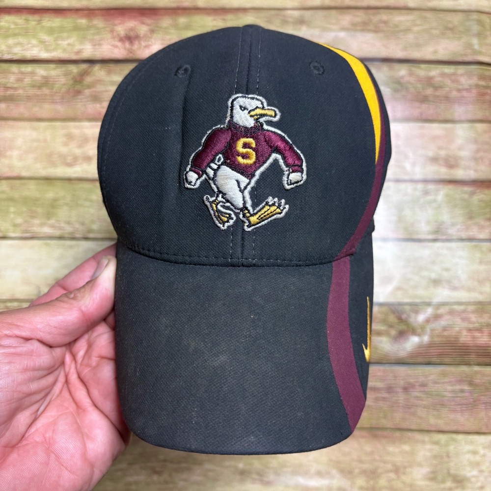 Nike Salisbury Sea Gulls College Baseball Cap Black & Maroon Swoosh Hat One Size